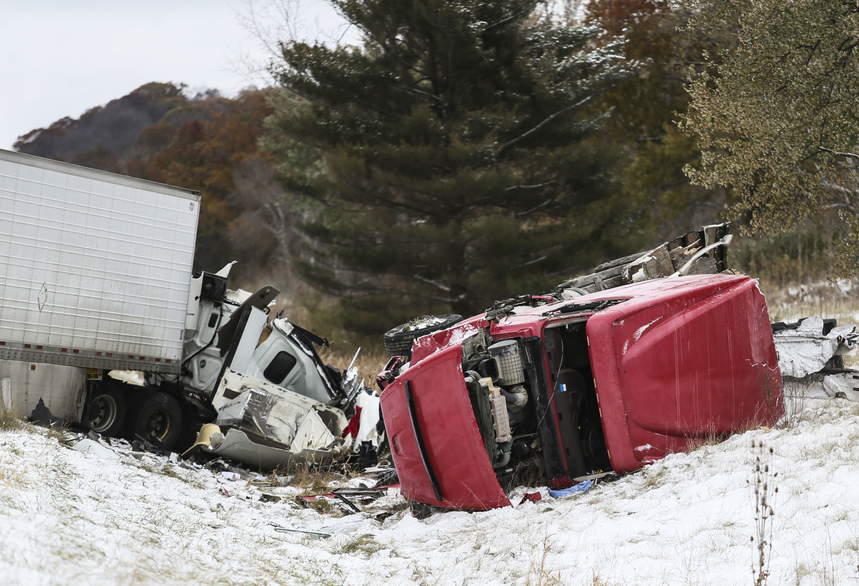 111119-mda-nws-accident-05.jpg